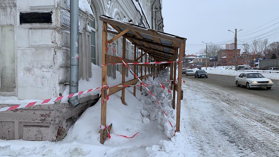 Проход в снегу Фото: БОРЗОВ Денис
