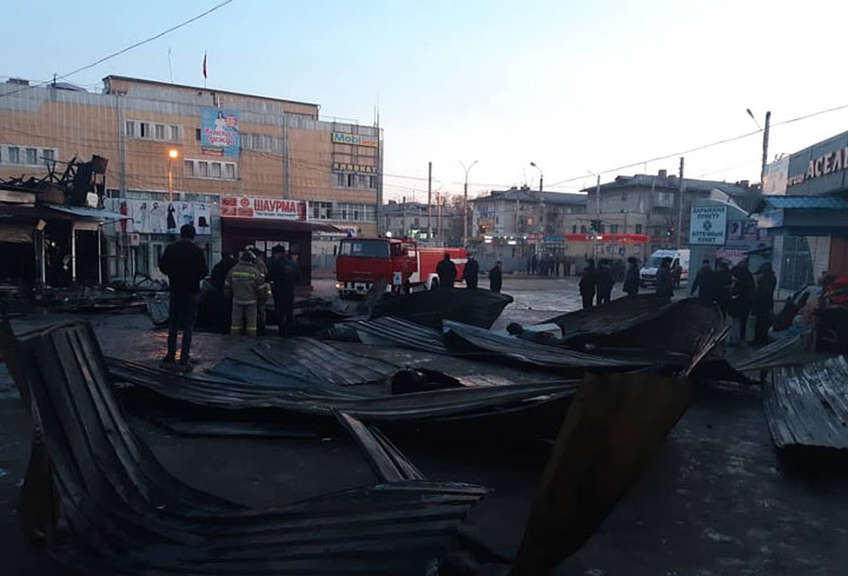 Площадь возгорания составила 270 квадратных метров. Фото: пресс-служба МЧС КР