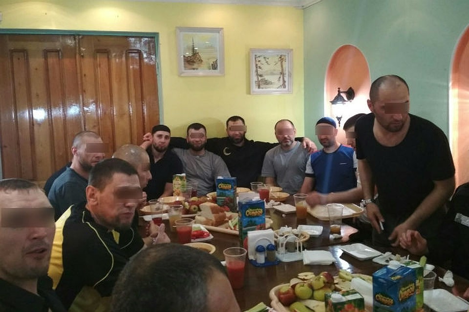 При каких обстоятельствах и когда именно сделано фото, пока точно неизвестно. Фото: аккаунт Ислам Ирон во "ВКонтакте".