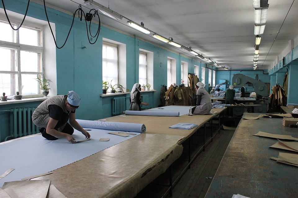 В колонии под Хабаровском выполняют крупнейшего в истории заведения заказа для краевой полиции Фото: Борис КОКУРИН
