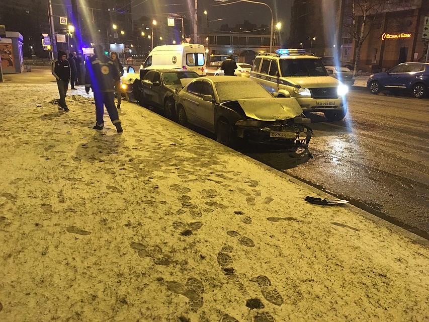 Водителя госпитализировали в тяжелом состоянии Фото: vk.com/spb_today