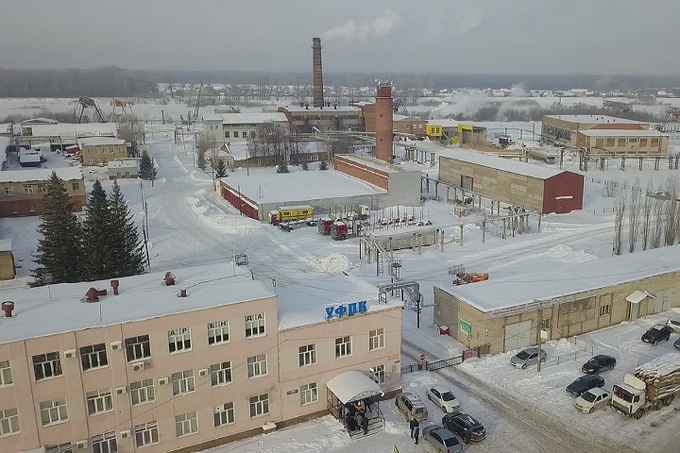 Фанерный комбинат в Нижегородке никто не спешит спасать. Фото: телеканал UTV