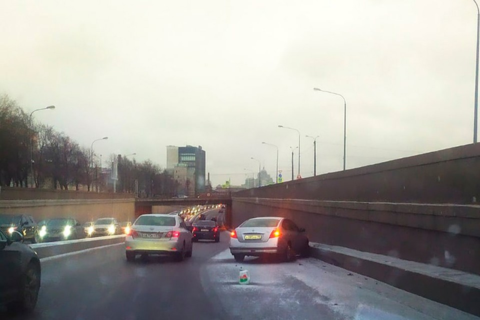 ДТП на Выборгской набережной. Фото: СОЦСЕТИ