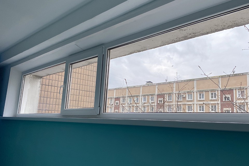 В подъезде установили новые пластиковые окна Фото: Пресс-служба правительства Нижегородской области