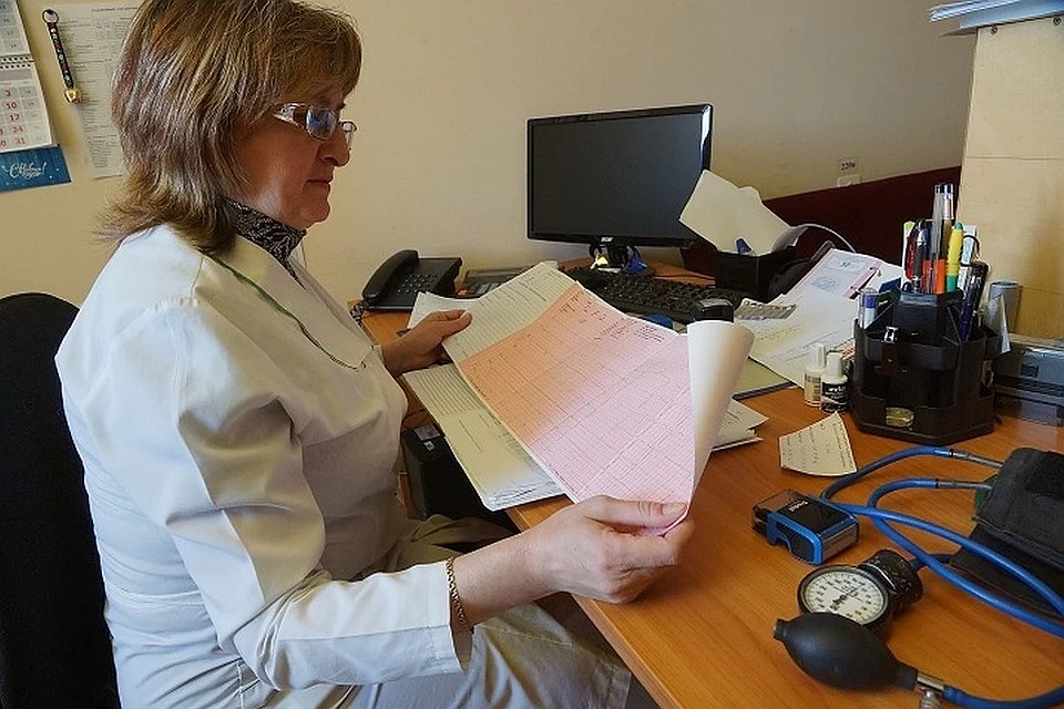 Под наблюдением медиков в инфекционных стационарах 131 человек Фото: Алексей БУЛАТОВ