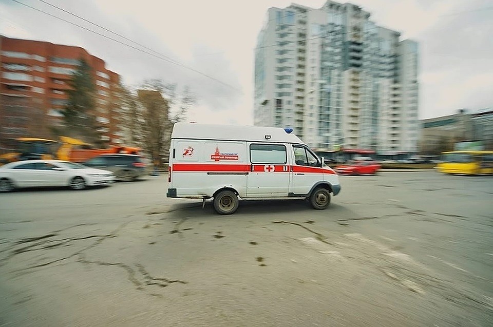 Нагрузка на медиком упала, но не сильно Фото: Алексей БУЛАТОВ