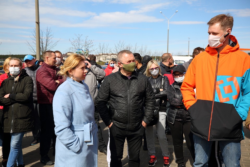 Многие из пришедших надеялись на позитивное разрешение ситуации Фото: Святослав ЗОРКИЙ