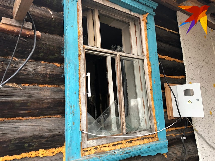 При штурме окна в доме были выбиты. Фото: Олег ГАЛИМОВ