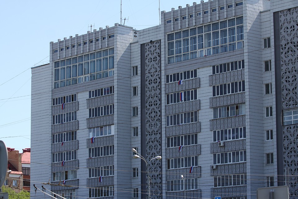 В течение дня в городе проходила акция «Флаги России. 9 мая» Фото: Алина НИЗАМОВА