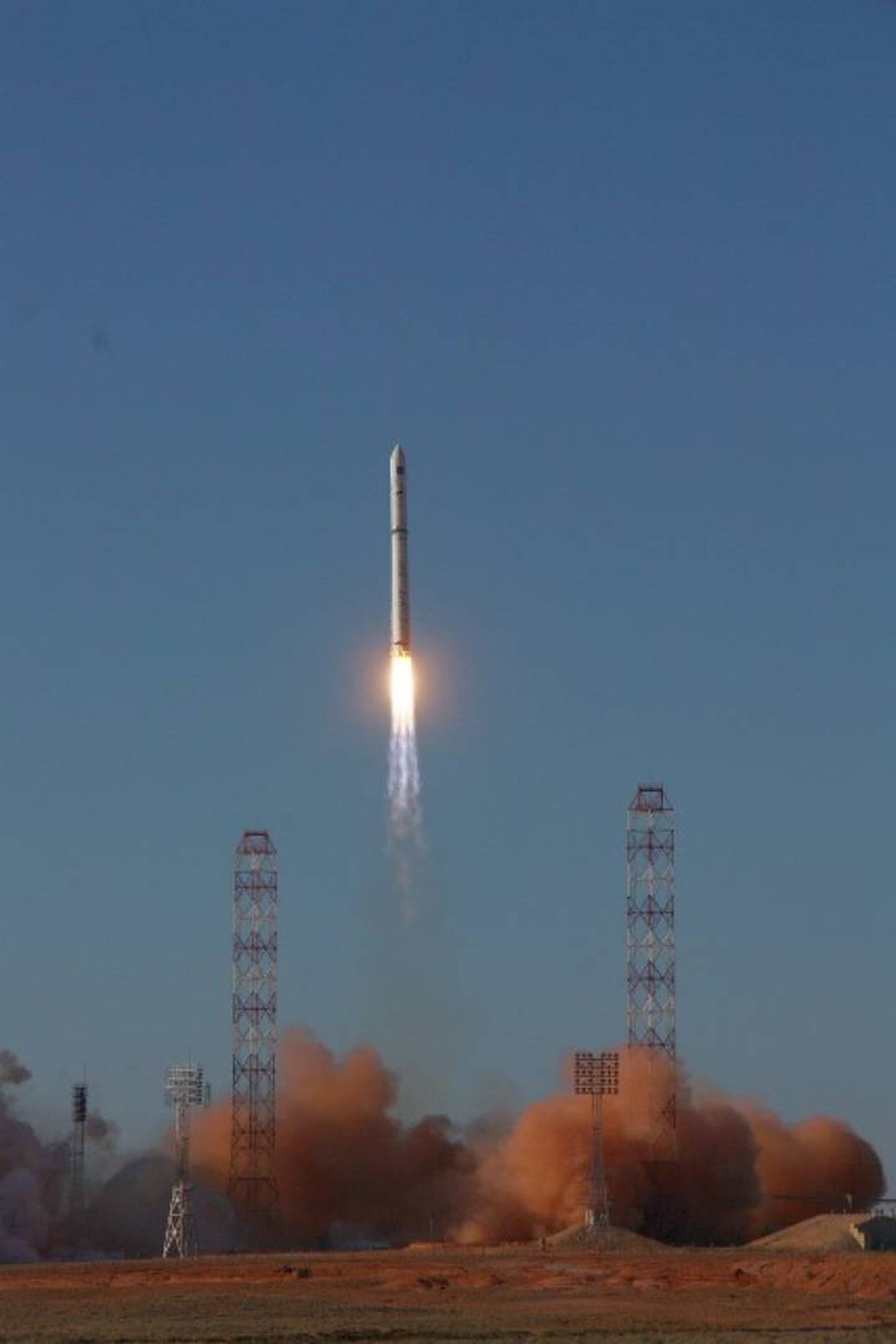 Запус той самой ракеты с тем самым "Фрегатом" в 2011 году.