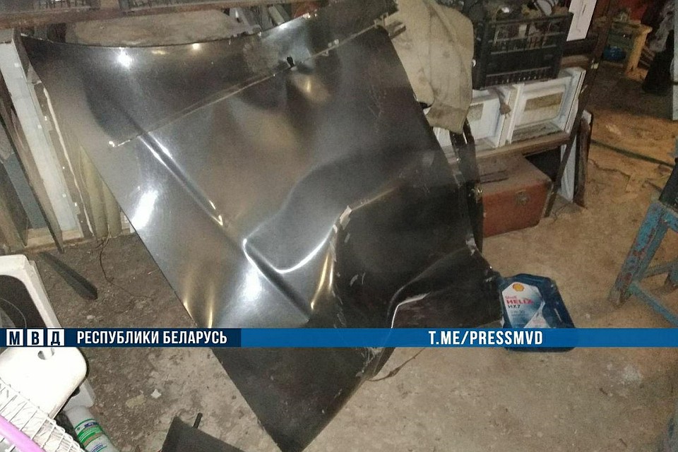 После ДТП мужчина спрятал машину в гараже, и сам отремонтировал. Фото: МВД.