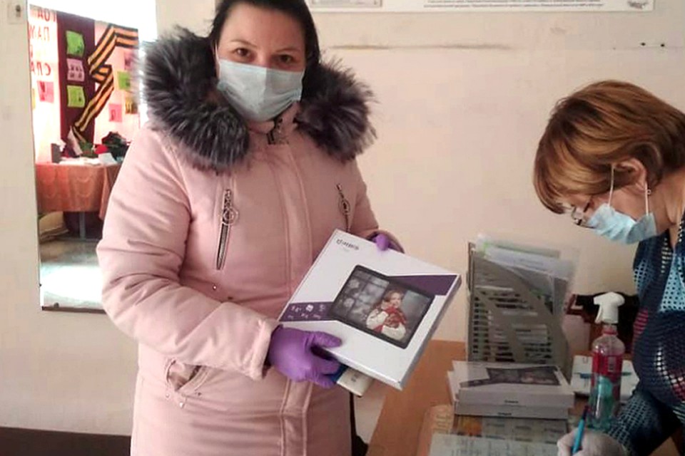 Только за первые две недели люди купили 2300 планшетов для детей Ленобласти. ФОТО: Правительство Ленобласти
