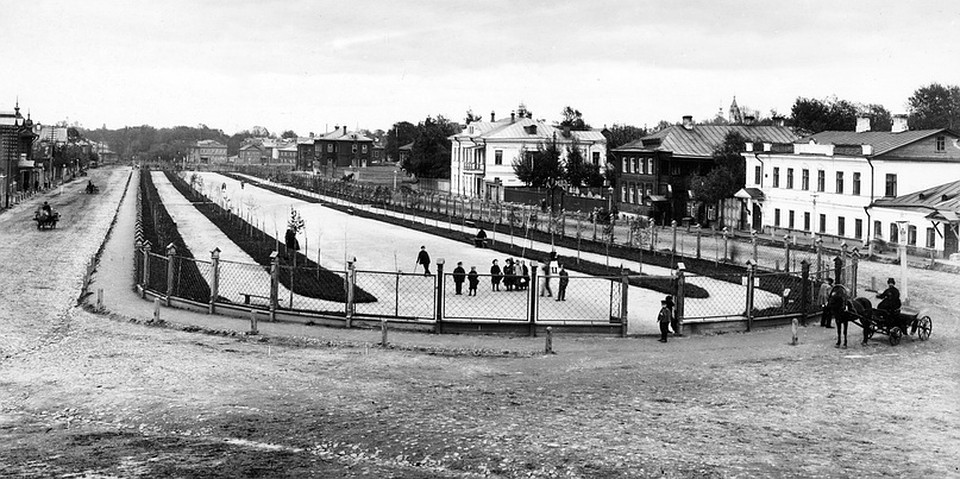 Так сквер Звездинский выглядел в конце XIX века. ФОТО: Максима Дмитриева