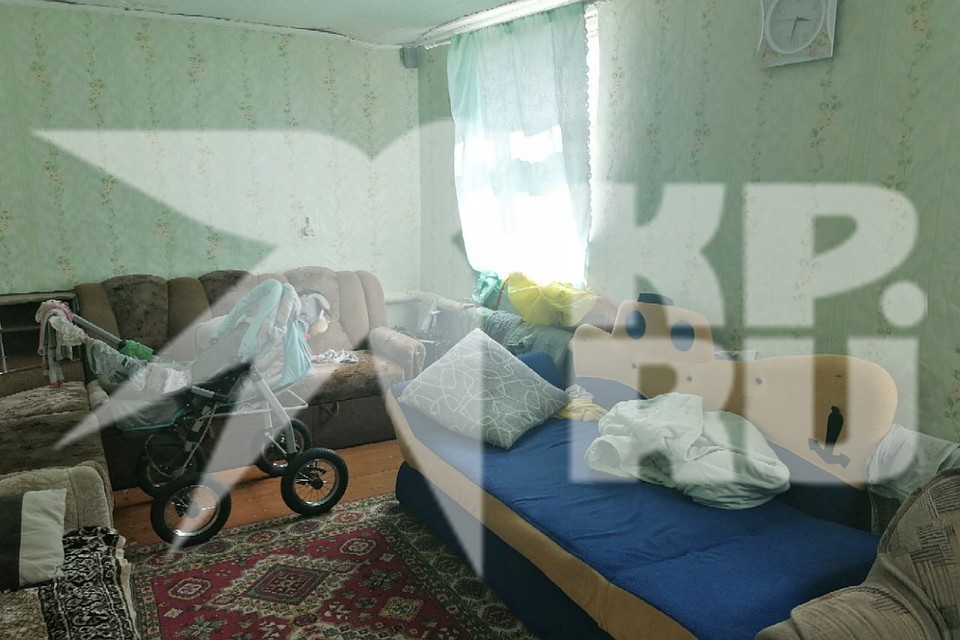 Так выглядит комната, в которой живет семья. Фото: Денис ТЕРСКОВ
