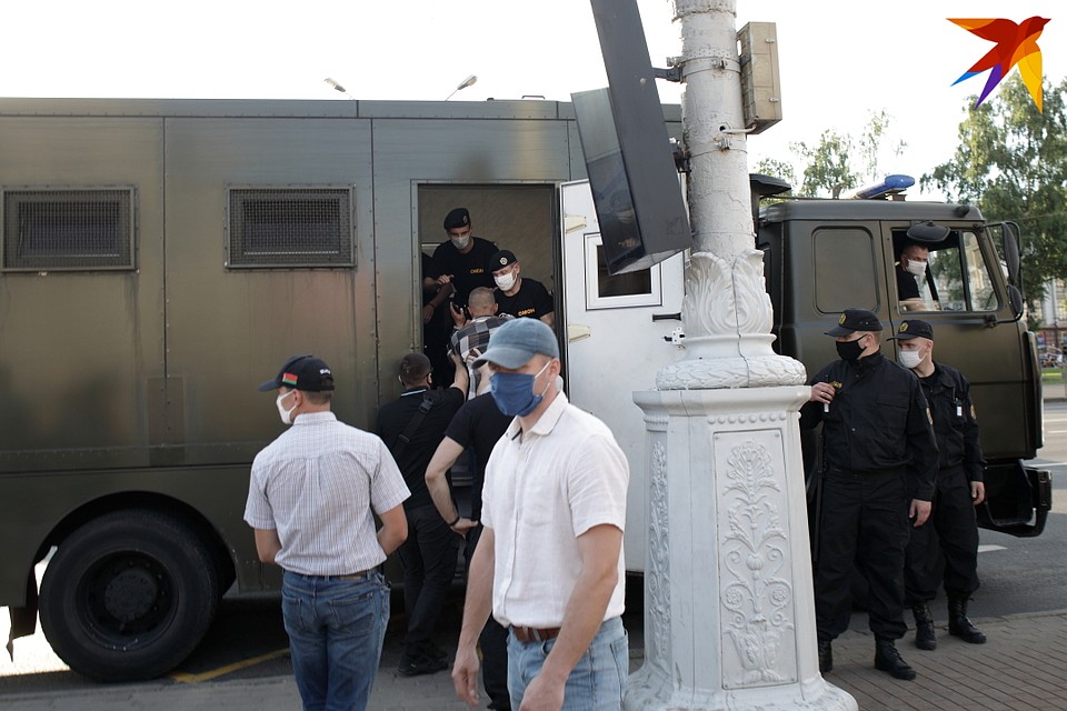 Задержания участников акции солидарности. Минск, 20 Фото: Святослав ЗОРКИЙ