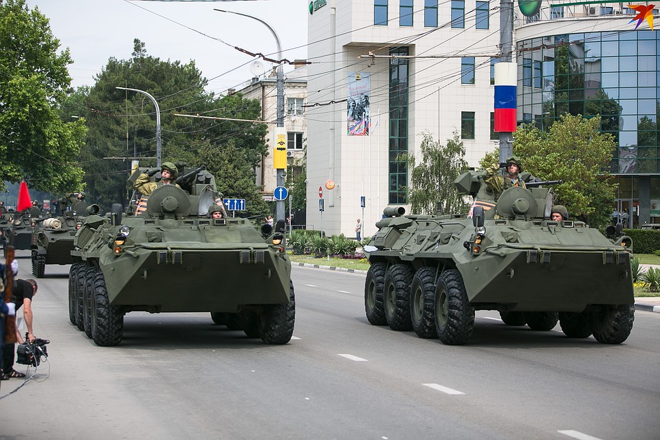 Парад Победы в Новороссийске Фото: Пауль ГУРИН