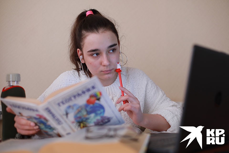 Школьники получат Доступ к электронной библиотеке, образовательным сайтам и сервисам. Фото: Мария ЛЕНЦ