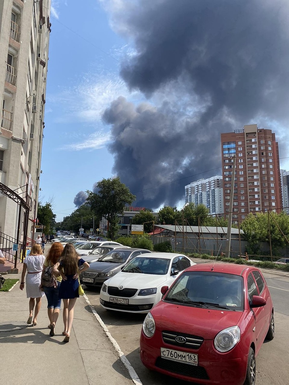 Дым виден во всем городе