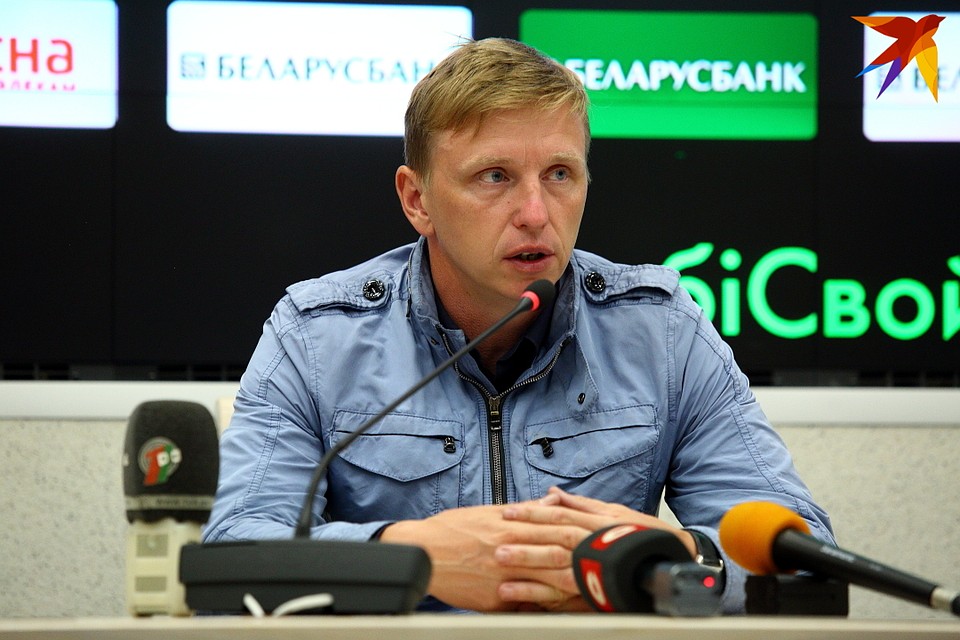 Главный тренер ФК "Минск" Андрей Разин на послематчевой пресс-конференции. Фото: Святослав ЗОРКИЙ