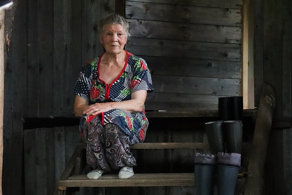 "Нам бы еще соседей", - вздыхает на прощанье Светлана Афанасьевна. Фото: Василий Вахрин
