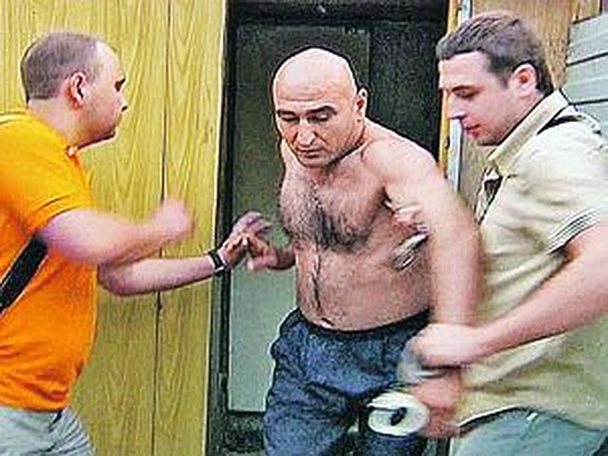 Хозяин поселения брал с каждого за постой по 1500 рублей в месяц.