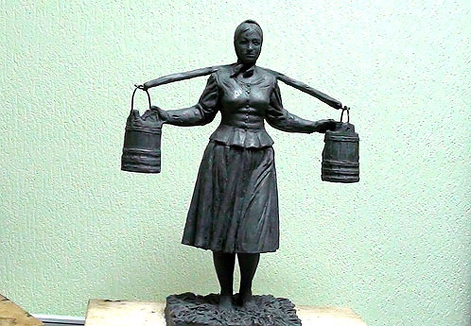 ... "Многоуважаемая Катерина Матвеевна" с коромыслом ...