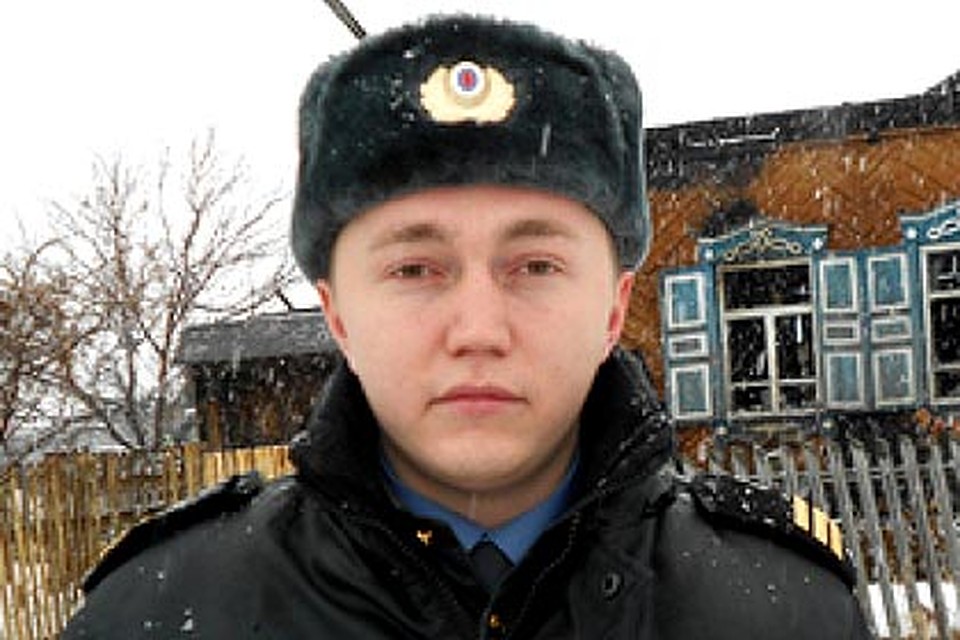 Максим Мухаметханов героем себя не считает и не сомневается: если бы не он, старика мог бы спасти любой из очевидцев пожара.