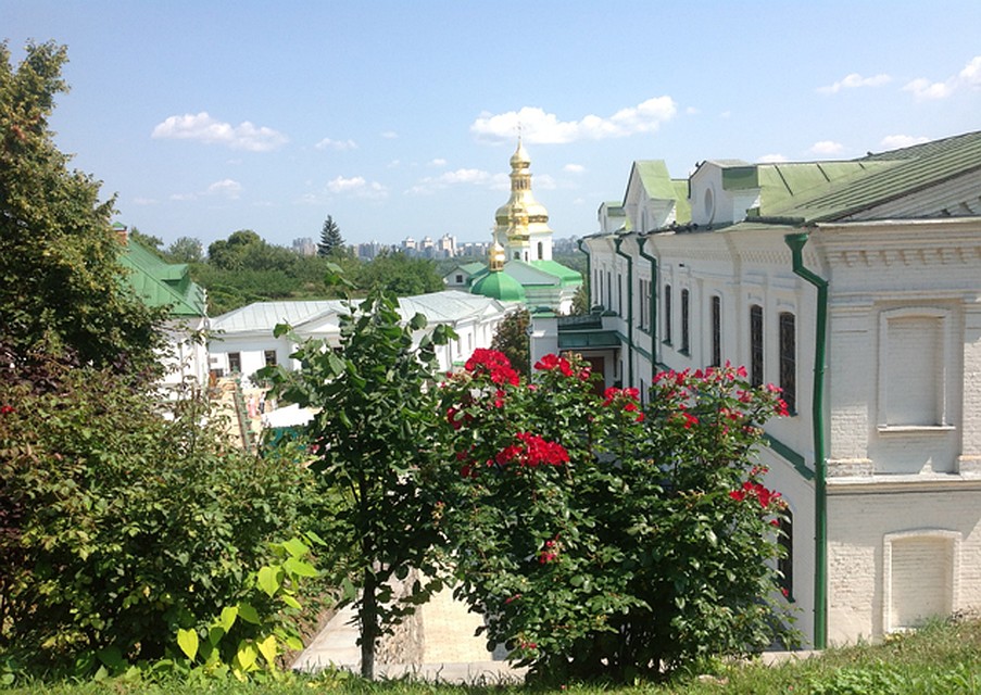 В воскресенье в Киево-Печерской лавре впервые служили девять Патриархов