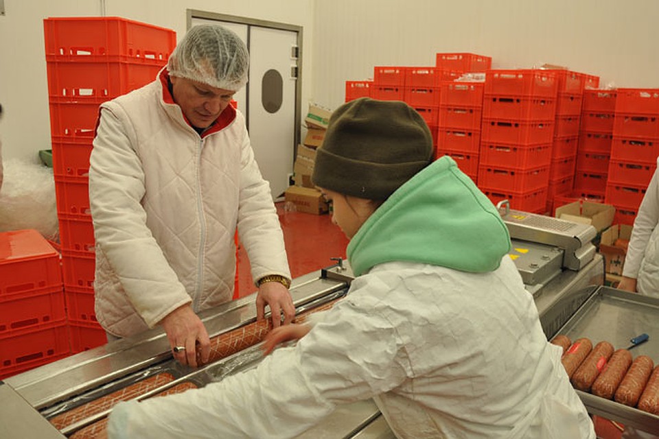 Корреспондент «КП» поучаствовал в производстве нового продукта от компании Rogob