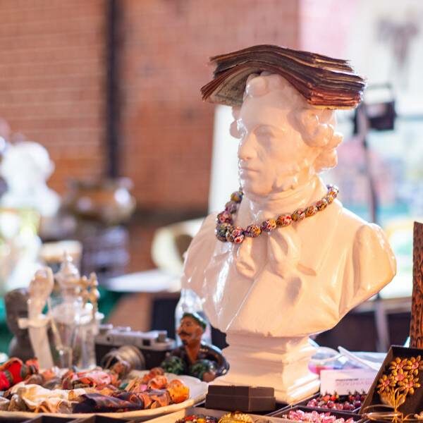 Блошиный рынок в Музее Москвы