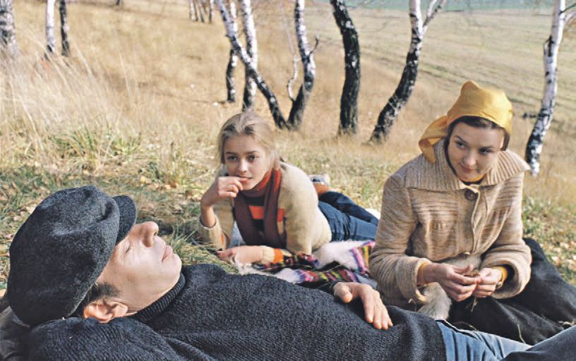 Фильм о военных буднях столицы и «Москву слезам не верят» покажут в День города