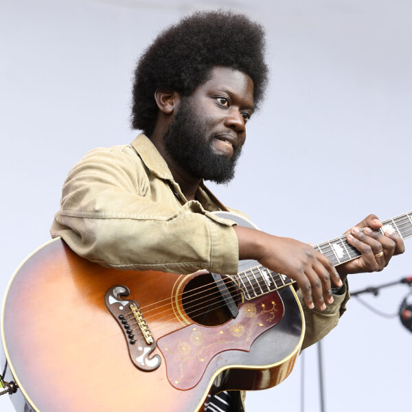 Отмена концерта Майкла Кивануки