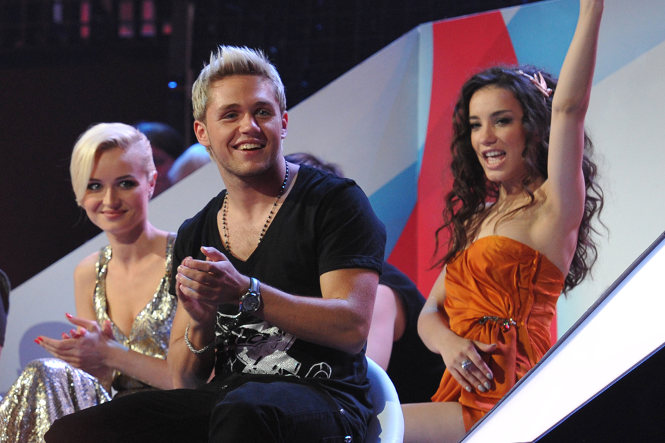 10 каверов популярнее оригинала: от гимна «Фабрики звезд» до «Свадебных цветов» Ирины Аллегровой