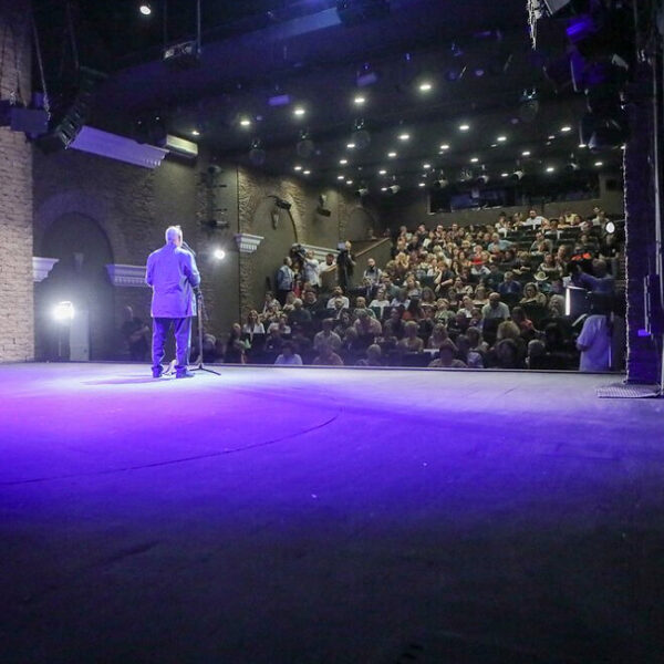 Спектакль «Миха» в театре «У Никитских ворот»