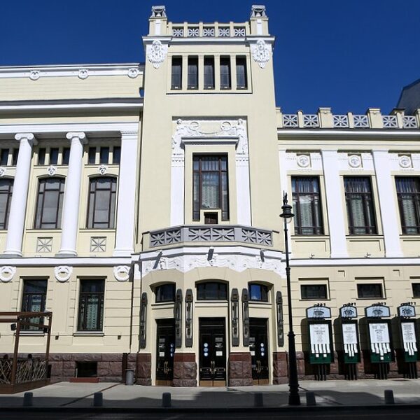 Спектакль «Ва-банк» в Театре Ленком