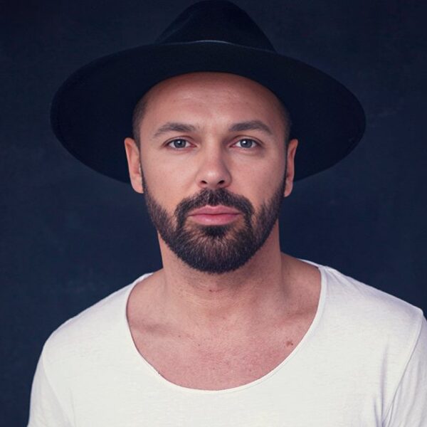 Концерт Isaac Nightingale