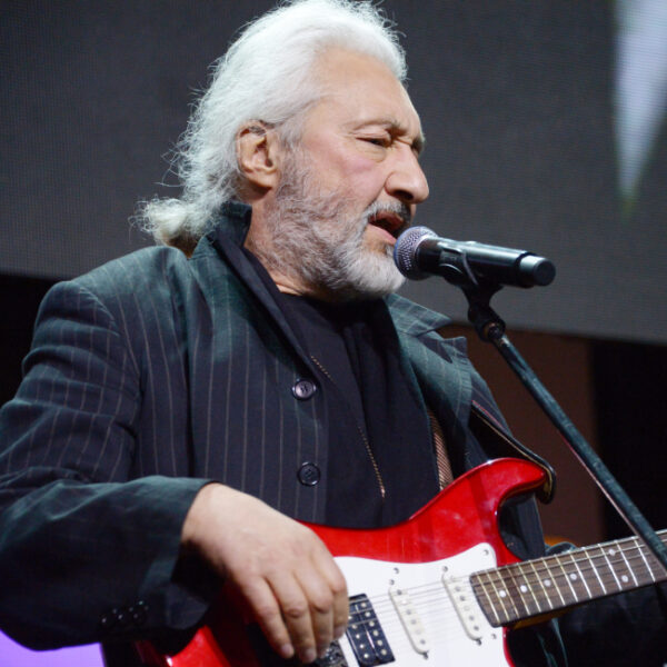 Новогодний концерт группы «Цветы»