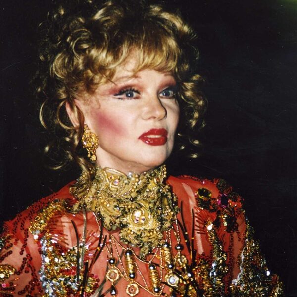 Фотовыставка «След кометы» к 90-летию Людмилы Гурченко