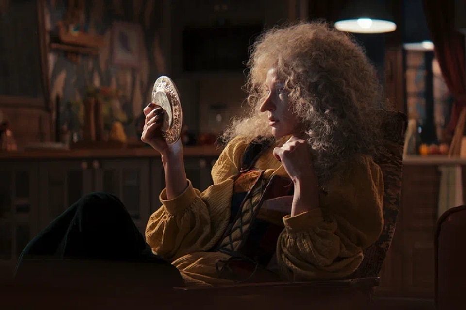 Рецензия на фильм «Яга на нашу голову» (2025): Ходченкова носа не подточит