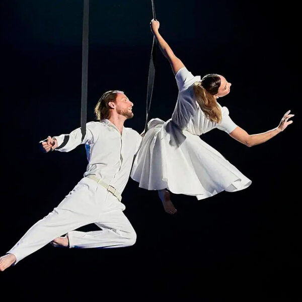 Водное шоу «Люблю и верю»