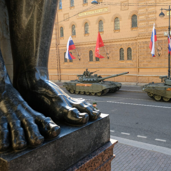 Куда сходить на День Победы 2021 в Санкт-Петербурге: уличные гуляния, концерты, спектакли