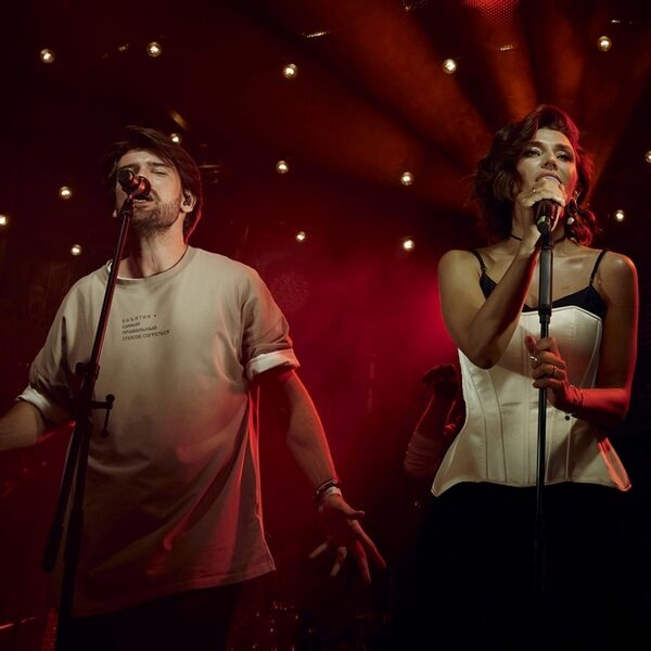 Концерт Антона Лаврентьева и Алины Астровской