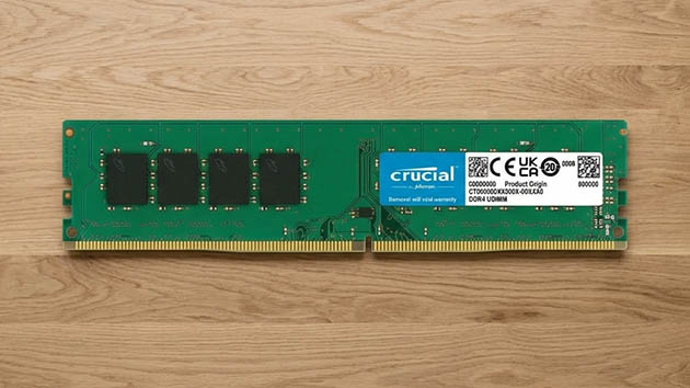 Crucial DDR4. Фото: Павел Громов / Нейросеть