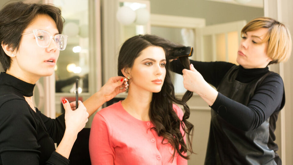 День парикмахера в 2026 году: история и традиции праздника