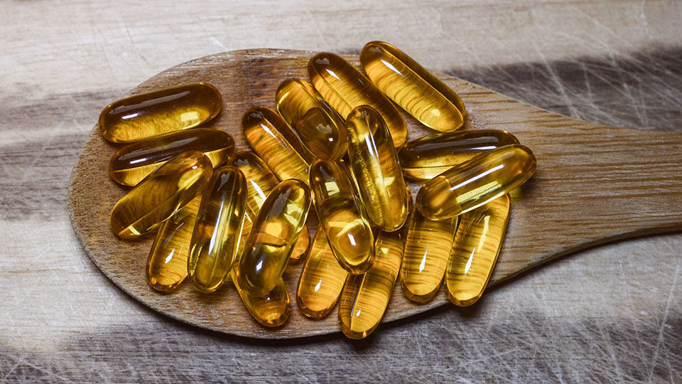 Рыбий жир: польза и вред для организма мужчин, женщин, детей