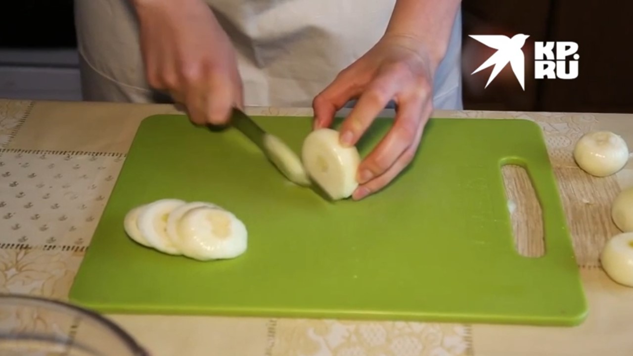 Подготавливаем лук