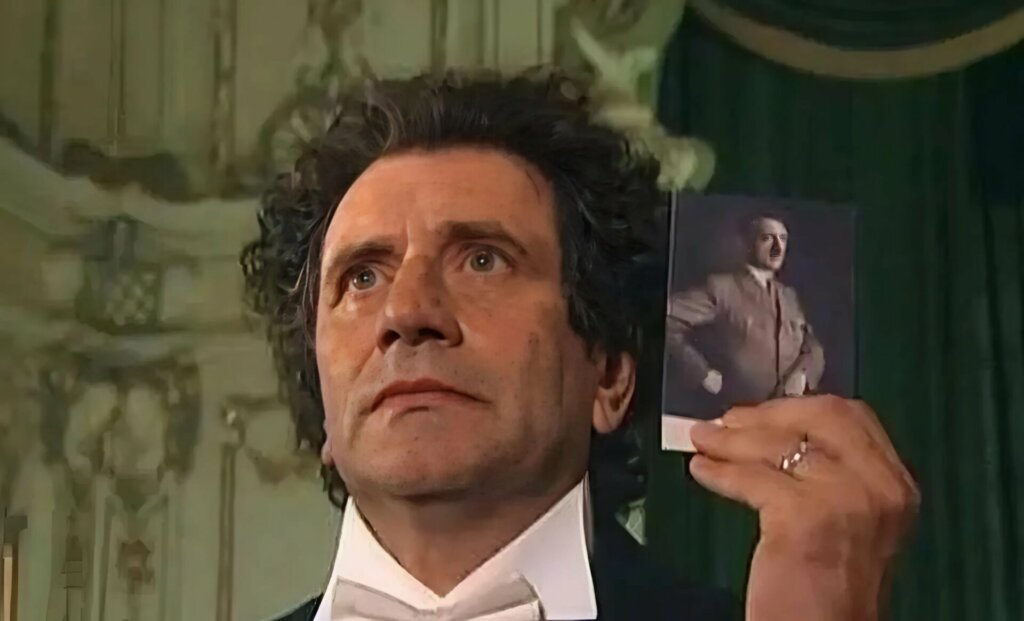 Топ-5 фильмов и сериалов про известных предсказателей и медиумов