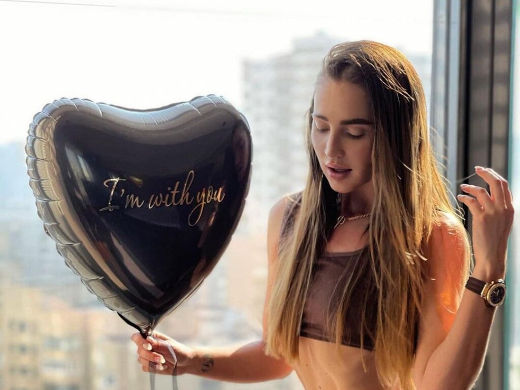 Бузову заподозрили в совсем другой операции, чем она рассказывала