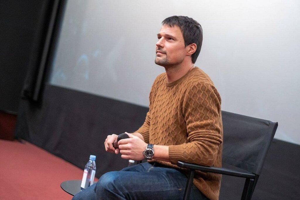 Данила Козловский опубликовал трогательный кадр с дочерью