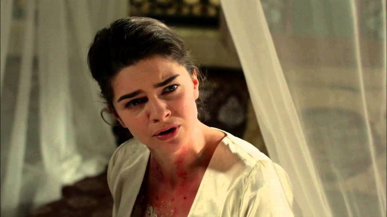 Хуже не бывает — момент, когда Рустем растоптал женскую гордость Михримах